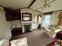 WhatsApp-Image-2024-12-06-at-01 WhatsApp-Image-2024-12-06-at-01