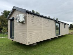 WhatsApp-Image-2025-09-23-at-17