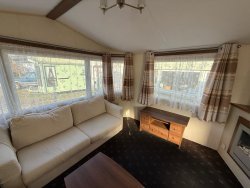 WhatsApp-Image-2025-03-08-at-08 WhatsApp-Image-2025-03-08-at-08