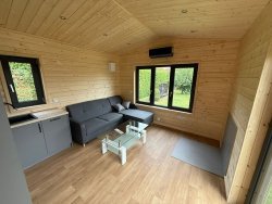 WhatsApp-Image-2025-09-23-at-18