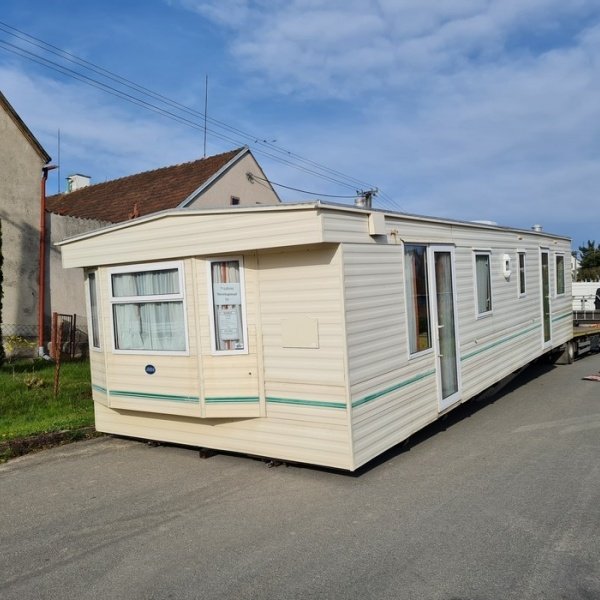 Abi Brisbane na celoroční bydlení v jabloňovém sadu