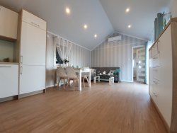 118697265_1259057794435497_7717353178909499072_n