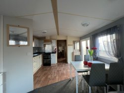 WhatsApp-Image-2024-12-05-at-05 WhatsApp-Image-2024-12-05-at-05