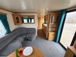 WhatsApp-Image-2025-12-17-at-15