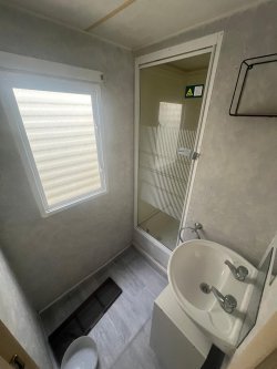 WhatsApp-Image-2025-09-29-at-22